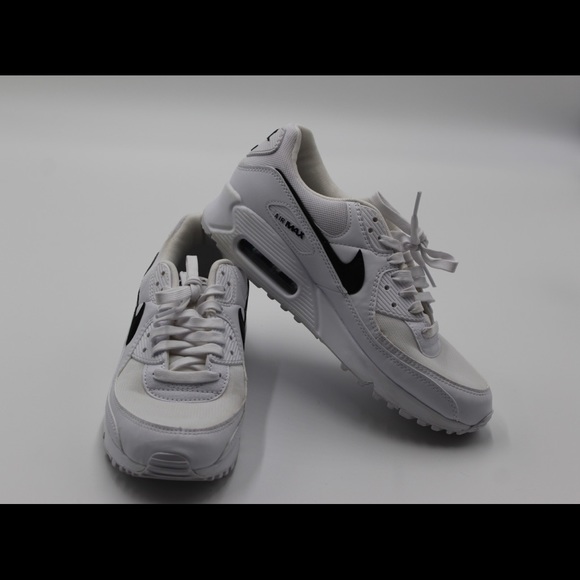Nike Shoes - White Nike sneakers